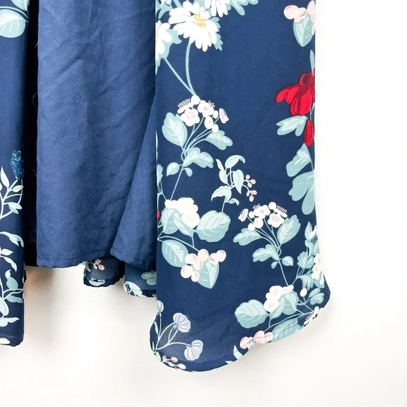 Dynamite Blue Sheer Summer Cardigan White Red Pink Flowers - Picture 4 of 10